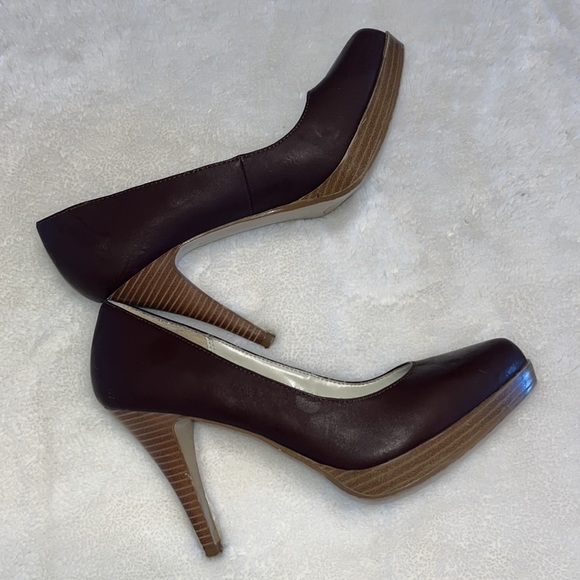 💖 Brown Heels Size 8 - Picture 3 of 5